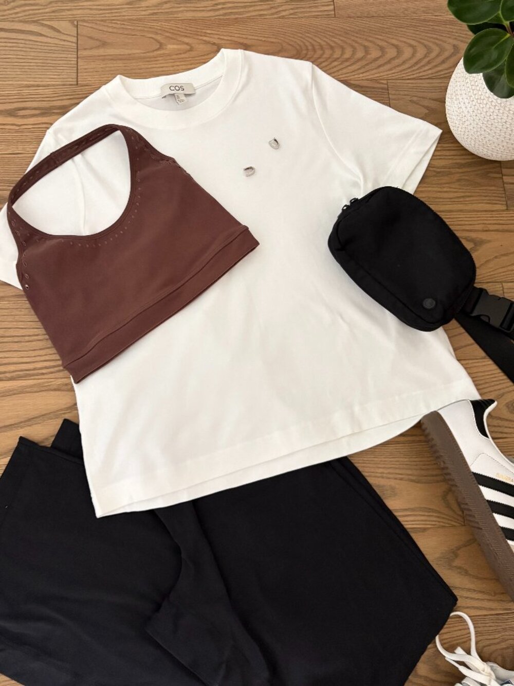 GYMSHARK halter sports bra in mocha brown, NWOT